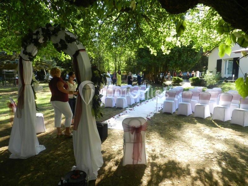 Location salle Pontgibaud (Puy-de-Dôme) - Domaine De La Palle #1