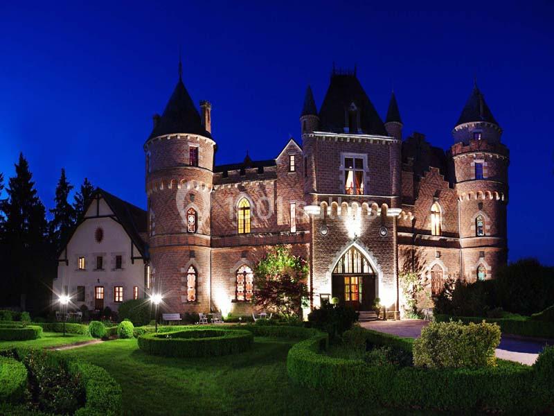 Location salle Saint-Priest-Bramefant (Puy-de-Dôme) - Château de Maulmont #1