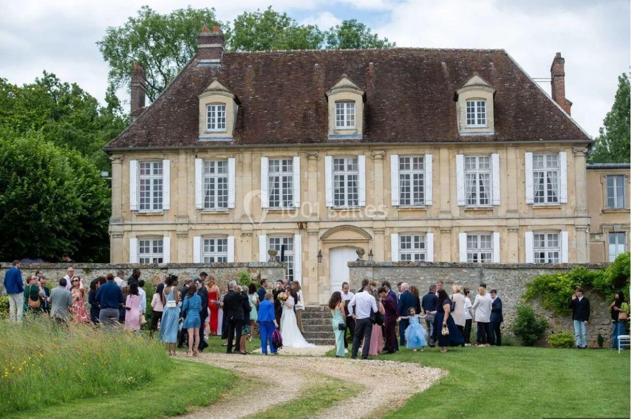 Location salle Wy-dit-Joli-Village (Val-d'Oise) - Château d'Hazeville #1