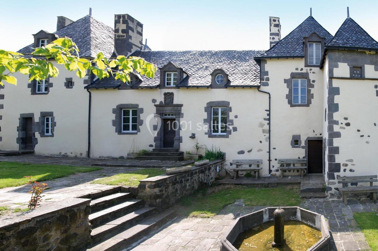 Location salle Charbonnières-les-Varennes (Puy-de-Dôme) - Manoir de Veygoux #1